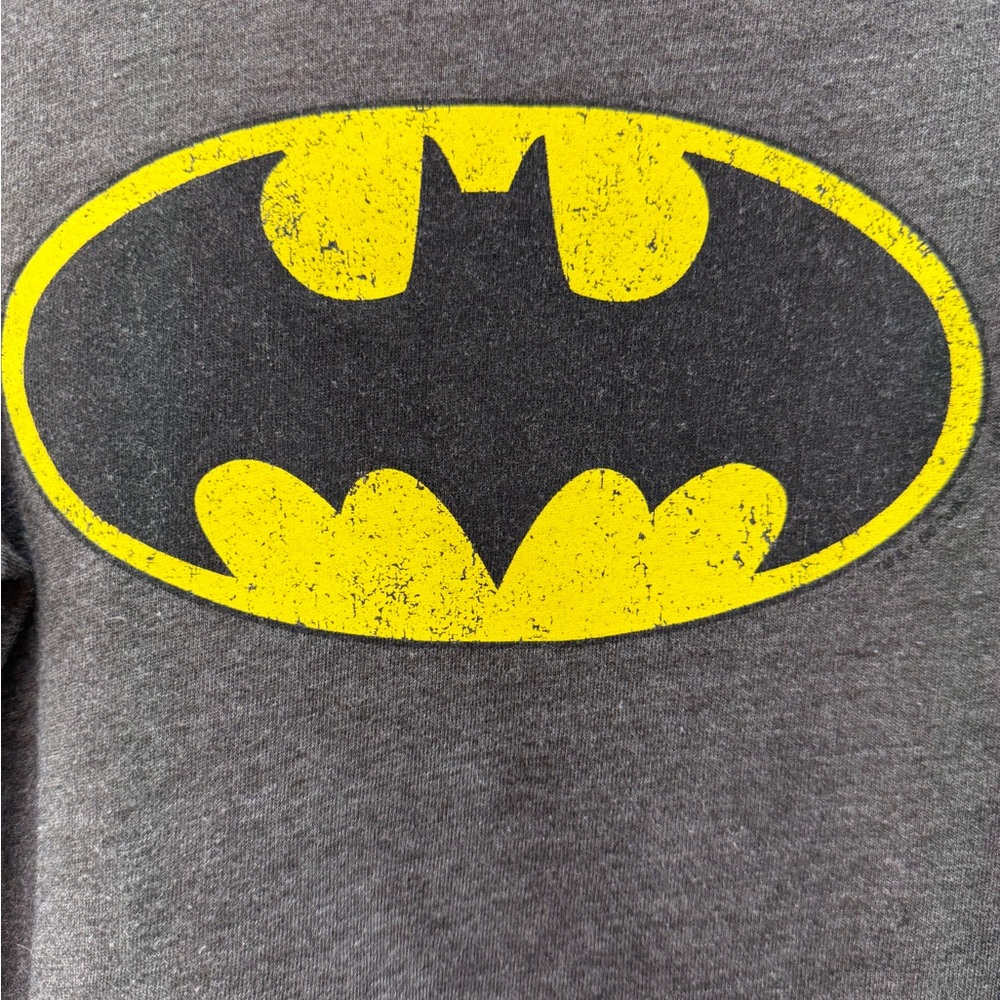Old Navy Batman Logo size 3T Gray Long Sleeve over layer Tee - Picture 2 of 6